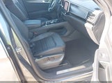 Volkswagen Atlas Cross Sport 2.0T Sel R-Line 1V2AE2CA4RC226493 fotografie