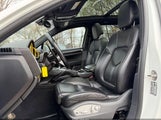 Porsche Cayenne Platinum Edition WP1AA2A21JKA02261 снимка