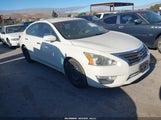 Nissan Altima 2.5 S 1N4AL3AP1FC235402 fotografie