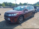 Toyota Highlander Xle 5TDJZRFHXJS833802 fotografie