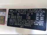 Kia Soul KNDJN2A25J7605075 photo