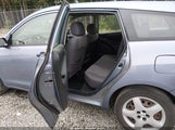 Toyota Matrix 2T1KR32E26C567558 fotografie
