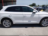 Audi Q5 2.0T Premium/2.0T Tech Premium WA1BNAFY5J2107509 photo