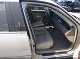 Lincoln Town Car Cartier 1LNHM85WX1Y614071 снимка