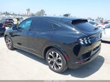 Ford Mustang Mach-E Premium 3FMTK3SU4PMA96985 photo