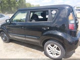 Kia Soul + KNDJT2A26B7211737 снимка