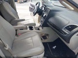Chrysler Town & Country Touring-L 2C4RC1CG1DR737538 fotografie