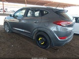 Hyundai Tucson Se KM8J33A48GU180812 fotografie