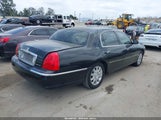 Lincoln Town Car Signature Limited 2LNBL8CV9BX751717 снимка