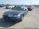 Lincoln Town Car Signature Limited 2LNHM82VX9X623540 снимка