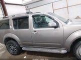 Nissan Pathfinder Se 5N1AR18W15C722281 photo