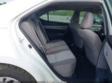 Toyota Corolla Le 5YFBURHE5JP771742 photo