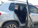 Volkswagen Tiguan Limited 2.0T WVGAV7AX4JK001860 снимка