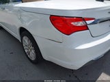Chrysler 200 Limited 1C3BCBFG6EN156820 fotografie