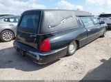 Lincoln Town Car Executive 1LJFM81W6YY808685 снимка