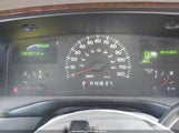 Lincoln Town Car Executive 1LJFM81W6YY808685 снимка