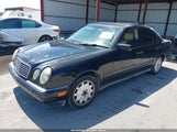 Mercedes-Benz E 320 WDBJF65H4XA833887 fotografie