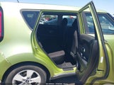 Kia Soul KNDJN2A28J7902728 photo