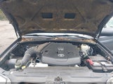Toyota 4Runner Limited V6 JTEBU17R158044097 fotografie