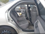 Toyota Camry Le 4T1BG28K2YU696754 снимка