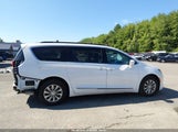 Chrysler Pacifica Touring-L 2C4RC1BG6HR524401 fotografie