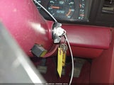Dodge Daytona 1B3BA44D4FG306565 снимка
