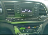 Hyundai Elantra Se KMHD74LF1JU596391 photo