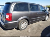 Chrysler Town & Country Limited 2C4RC1GG1FR590974 fotografie