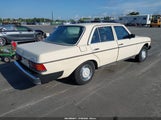 Mercedes-Benz 240 D WDBAB23A4CB328303 fotografie