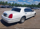 Lincoln Town Car Executive 1LNHM81W6YY813201 fotografie