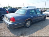 Ford Crown Victoria 2FAFP73W4WX180680 снимка