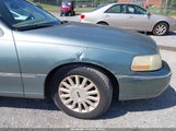 Lincoln Town Car Signature 1LNHM81W84Y606805 fotografie