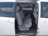 Toyota Sienna Le 8 Passenger 5TDKZ3DC1HS793502 fotografie