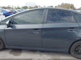 Toyota Prius Two JTDKN3DU3E0362968 снимка