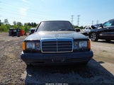 Mercedes-Benz 300 E WDBEA30D8MB290777 fotografie