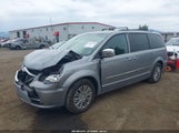 Chrysler Town & Country Touring-L 2C4RC1CGXER307430 fotografie