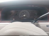 Lincoln Town Car Executive 1LNHM81W33Y682642 fotografie
