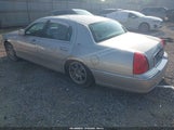 Lincoln Town Car Cartier 1LNHM83WX3Y655743 fotografie