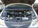 Chrysler Town & Country Limited 2C8GP64L52R533230 photo