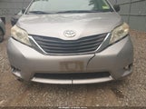 Toyota Sienna Le V6 8 Passenger 5TDKK3DC2CS250608 снимка