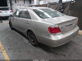 Toyota Camry Le 4T1BE32KX5U034291 photo