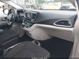 Chrysler Voyager Lx 2C4RC1CG1RR148920 photo