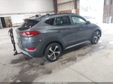 Hyundai Tucson Value KM8J3CA26JU647196 снимка