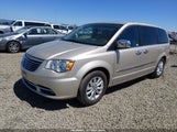 Chrysler Town & Country Limited Platinum 2C4RC1GG4FR710492 fotografie