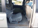 Chrysler Town & Country Touring 2A8HR54P48R621765 fotografie