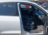 Audi Q3 2.0T Premium WA1ECCFS4HR017621 снимка