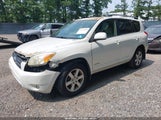 Toyota Rav4 Limited JTMBD31V685174114 снимка