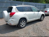 Toyota Rav4 Limited JTMBD31V685174114 снимка