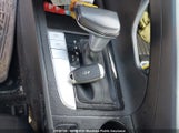 Hyundai Elantra Essential KMHLM4AG3MU132118 снимка