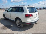 Volkswagen Touareg V8 WVGMB67L88D022021 photo